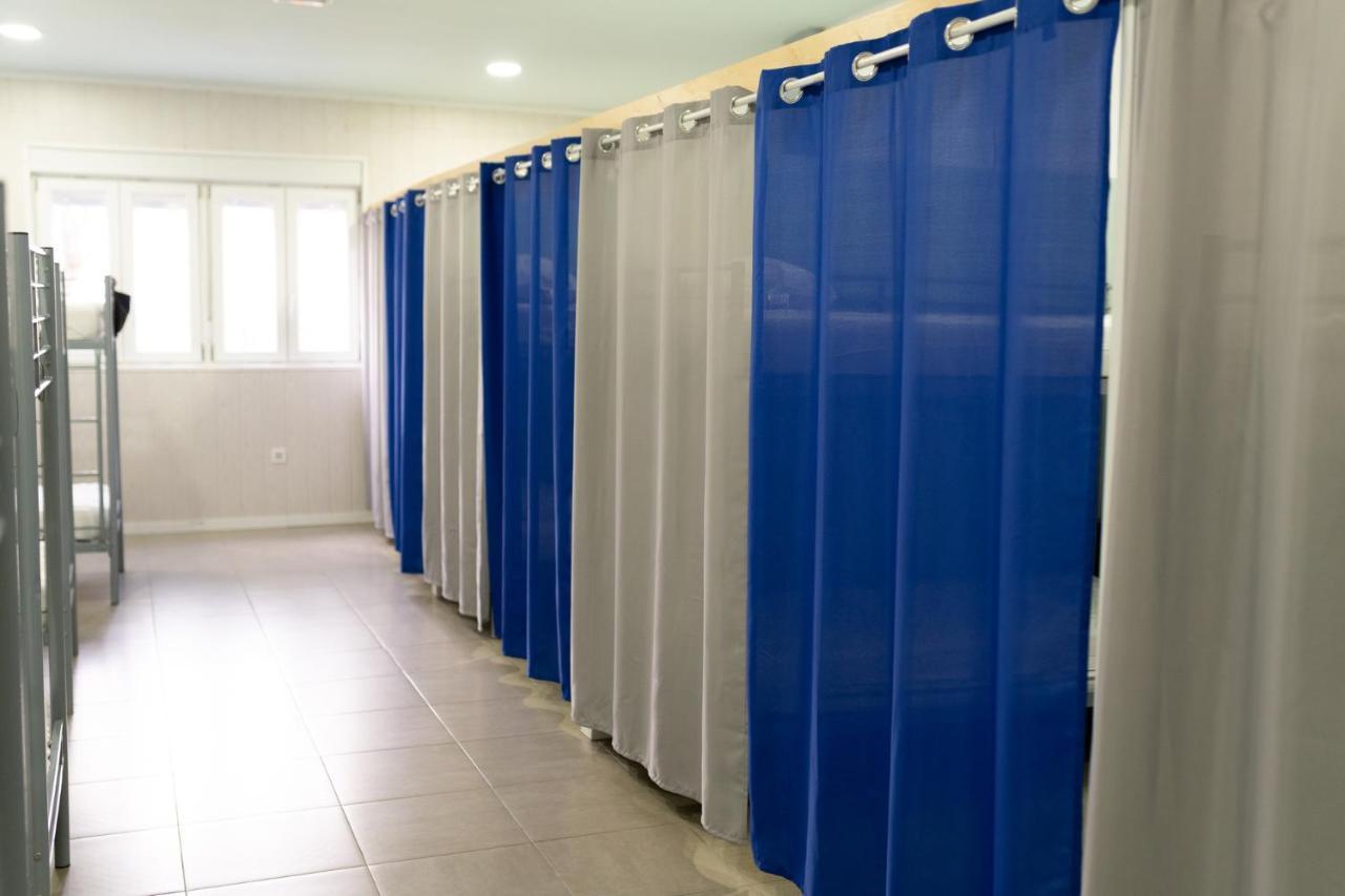 Albergue Barullo - Cubiculos - Literas - Habitaciones Саррия Экстерьер фото