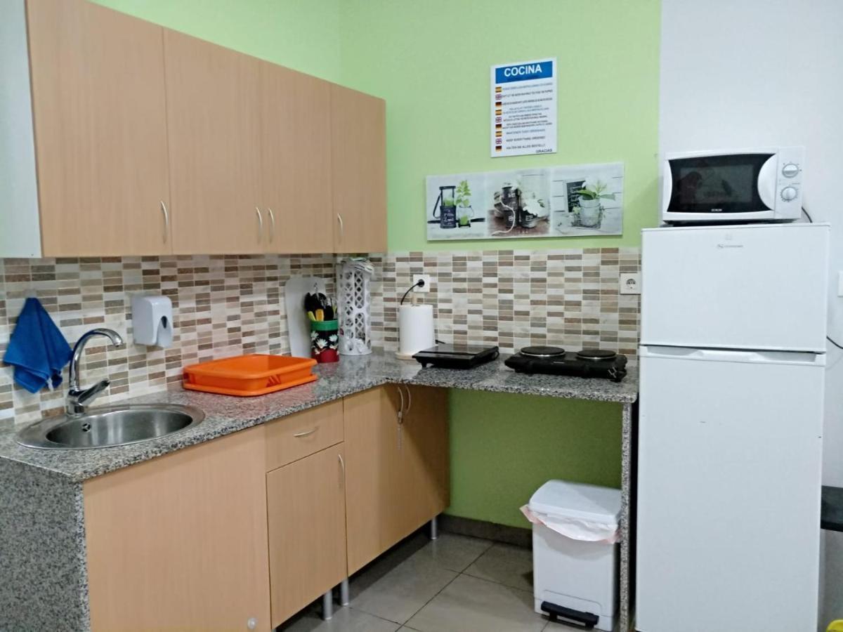 Albergue Barullo - Cubiculos - Literas - Habitaciones Саррия Экстерьер фото